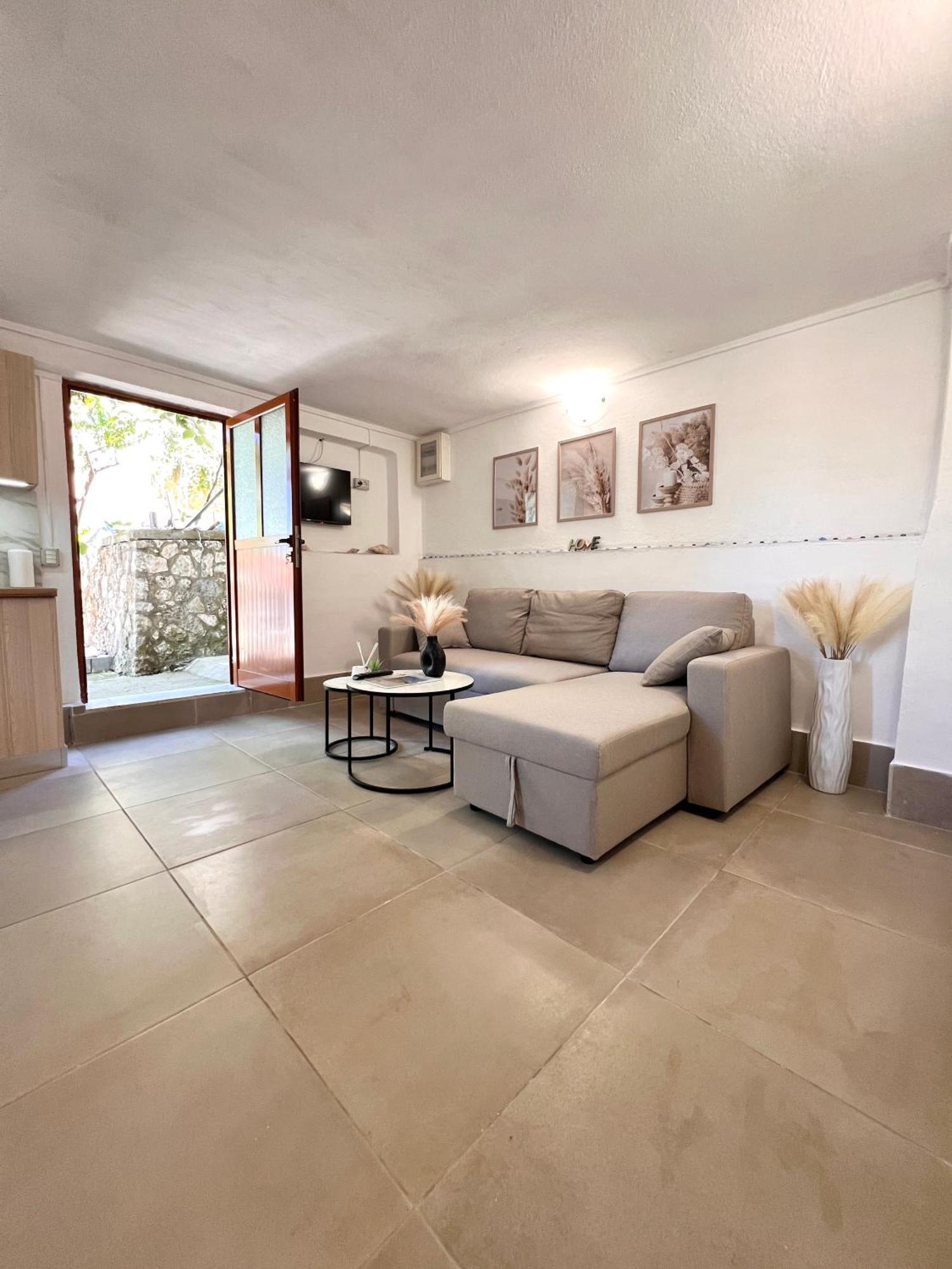 Petra Oliva Apartment Dhërmi Εξωτερικό φωτογραφία